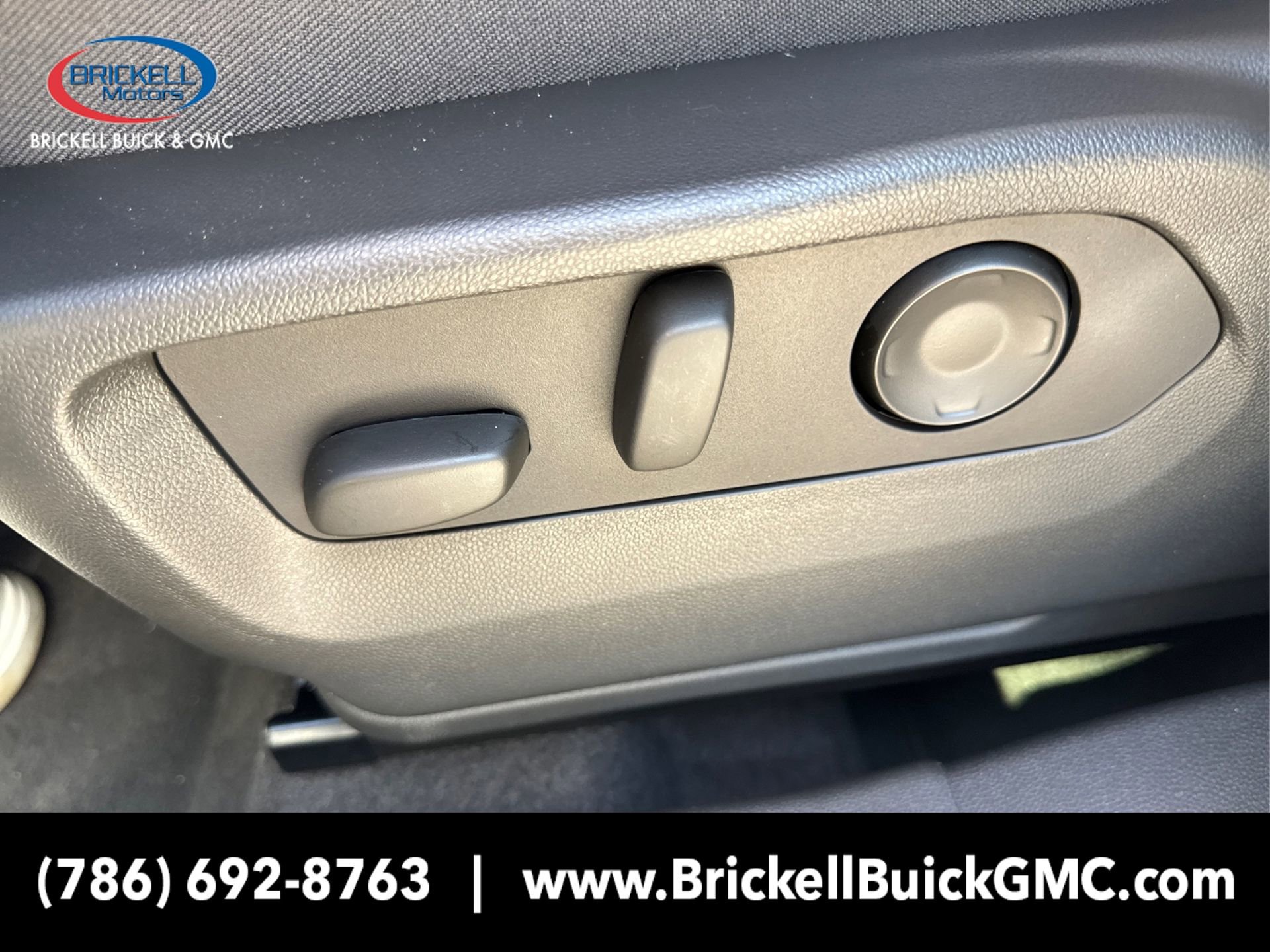 New 2025 Buick Envision Sport Touring image 22