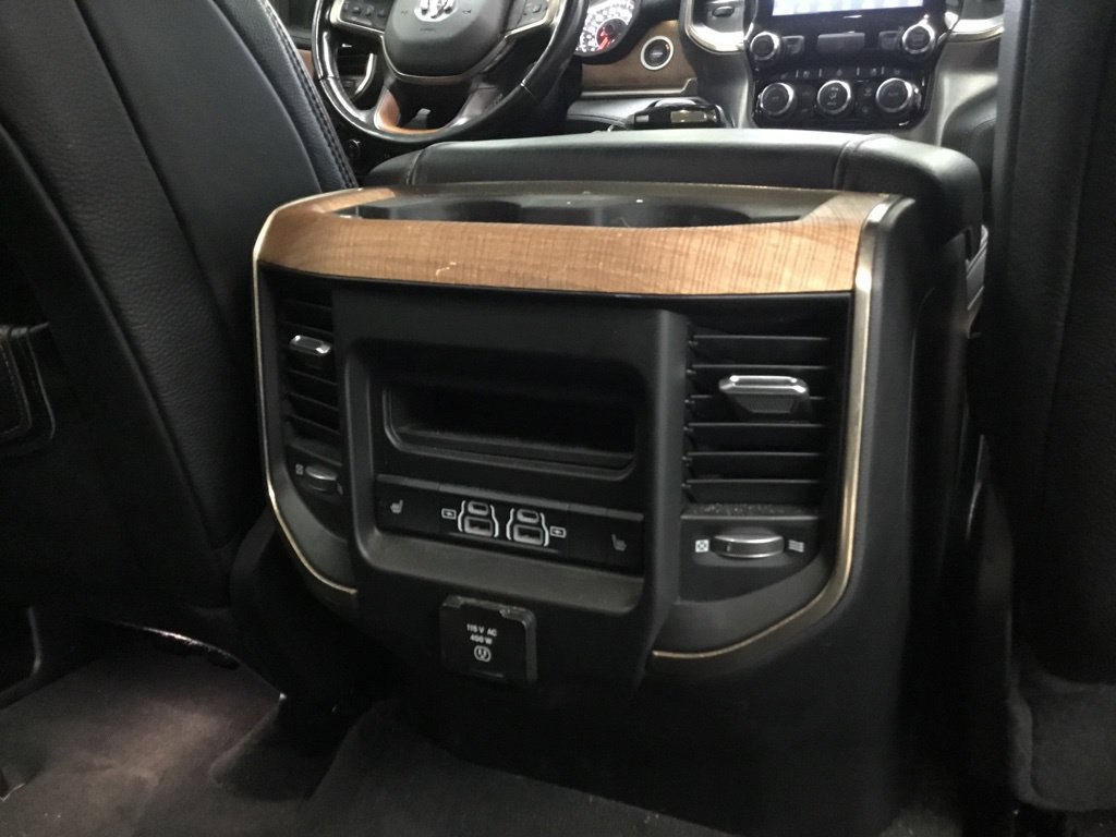 Used 2022 RAM 1500 Limited w/ Body Color Bumper Group AWD/4WD image 18