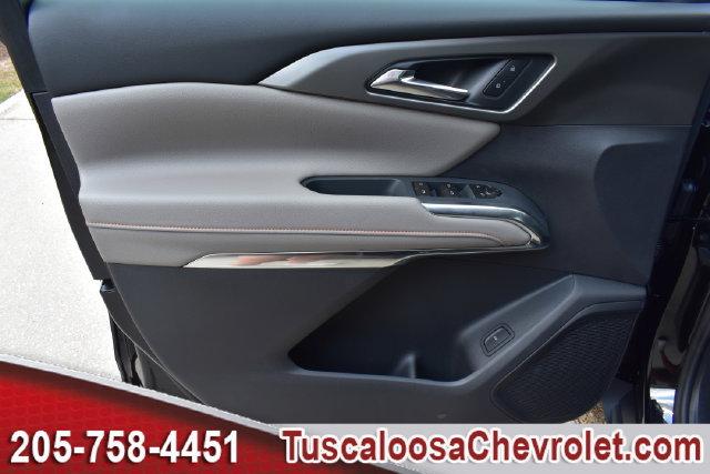 New 2027 Chevrolet Traverse LT w/ LPO, Floor Liner Package FWD image 14