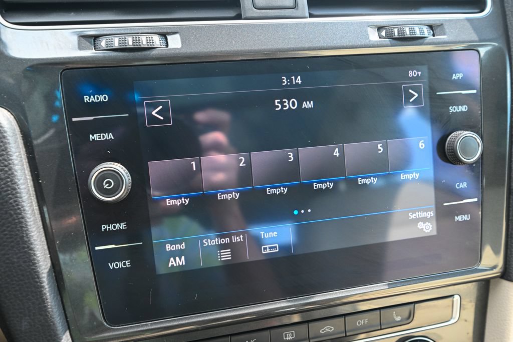 Used 2019 Volkswagen Golf SE FWD image 36