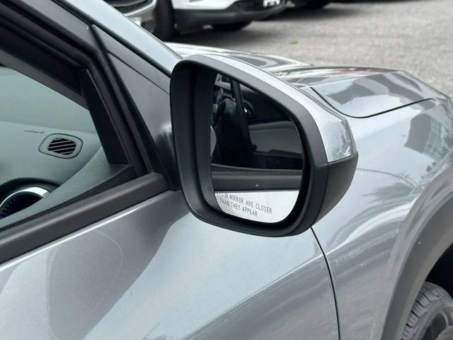 Certified 2024 Chevrolet Trax LT FWD image 28