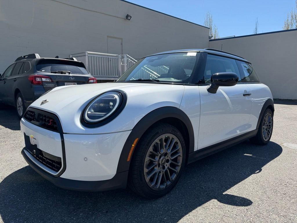 Used 2025 MINI Cooper S FWD image 3