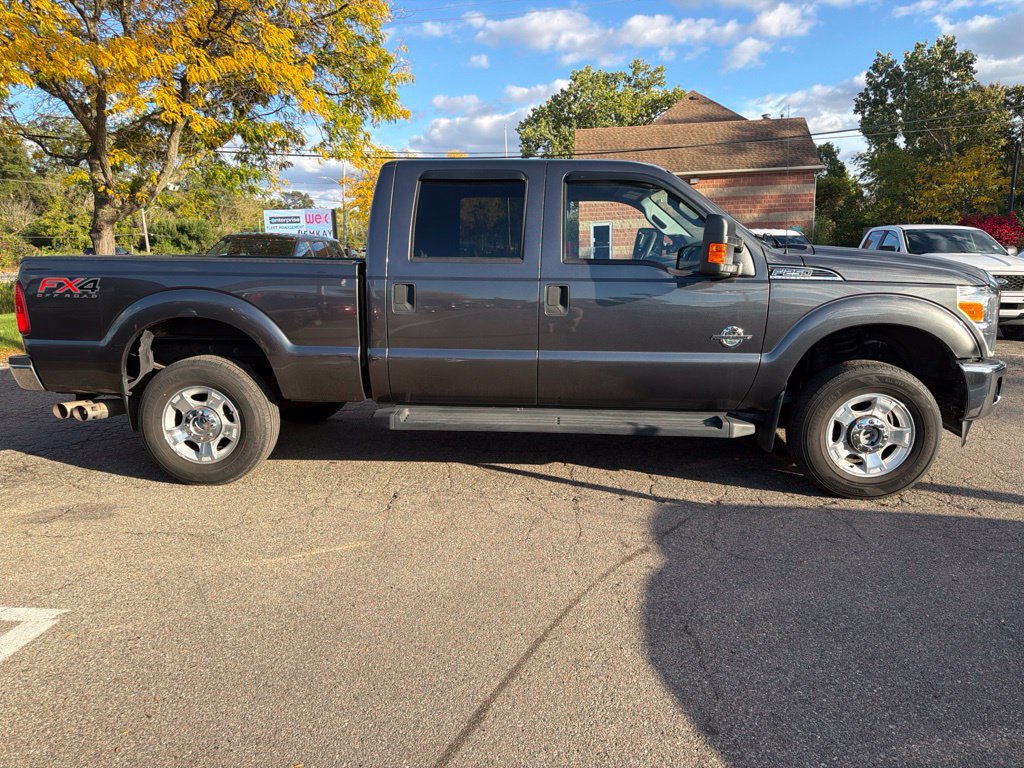 Used 2016 Ford F250 XLT w/ FX4 Off-Road Package AWD/4WD image 4