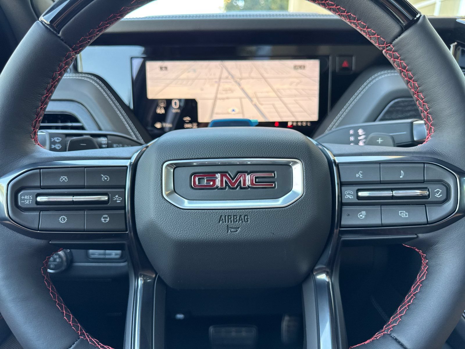 New 2026 GMC Yukon XL AT4 Ultimate AWD/4WD image 24