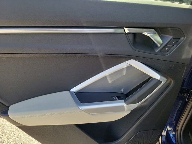 Certified 2025 Audi Q3 2.0T Premium Plus w/ Premium Plus Package image 12