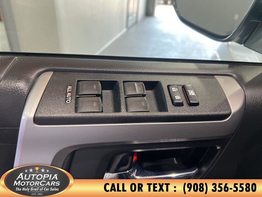 Used 2014 Toyota 4Runner SR5 AWD/4WD image 19