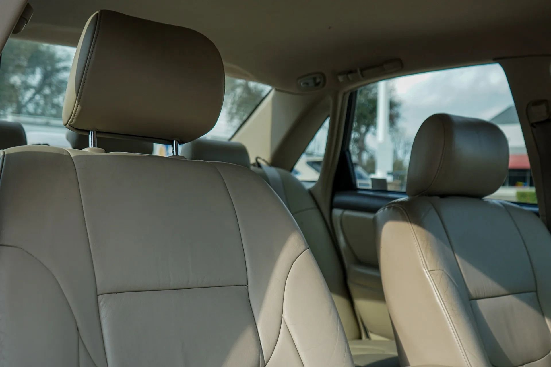Used 2004 Toyota Avalon XLS image 37