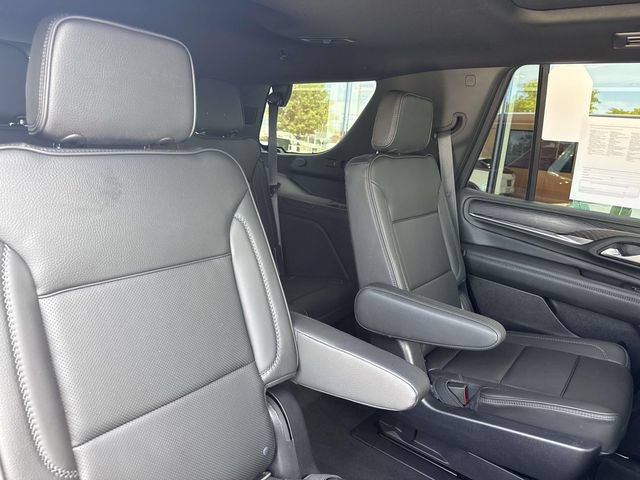 Used 2022 GMC Yukon Denali w/ Denali Premium Package AWD/4WD image 57
