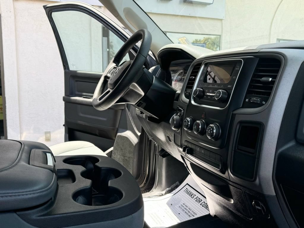 Used 2018 RAM 1500 Express RWD image 23