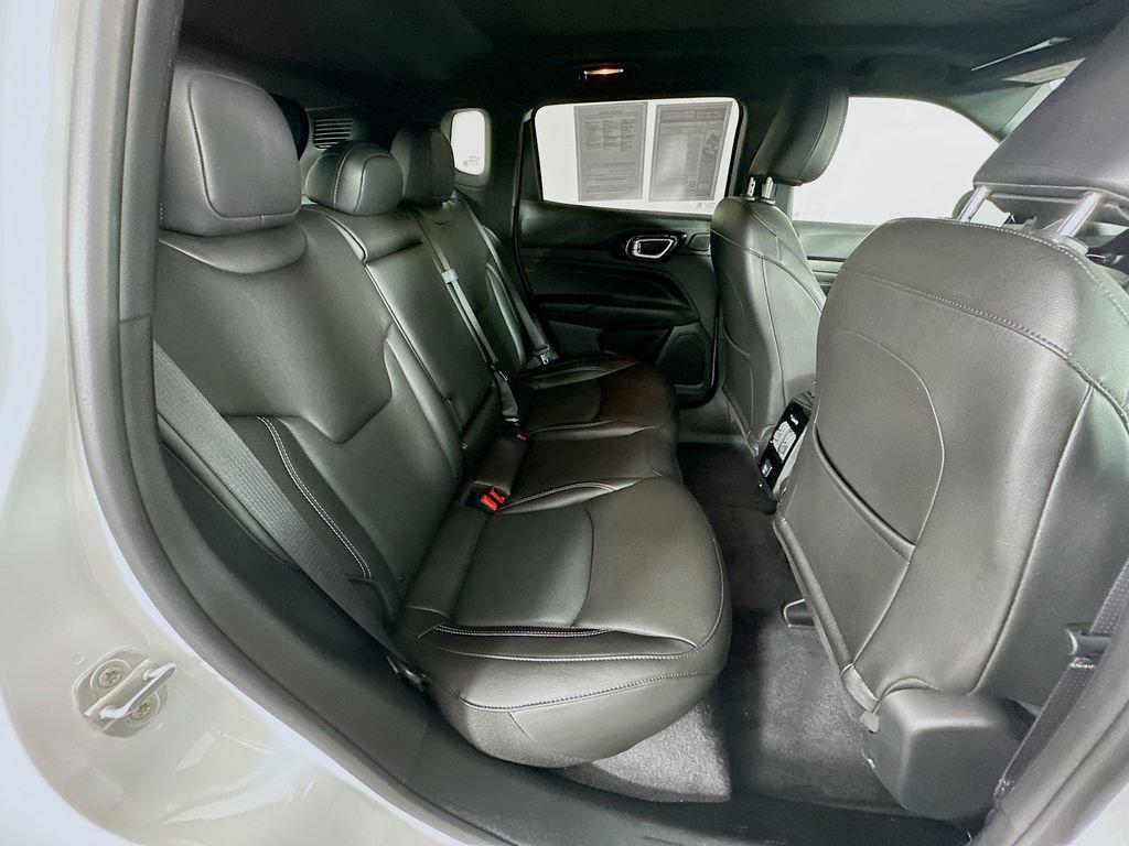 Certified 2023 Jeep Compass High Altitude AWD/4WD image 39