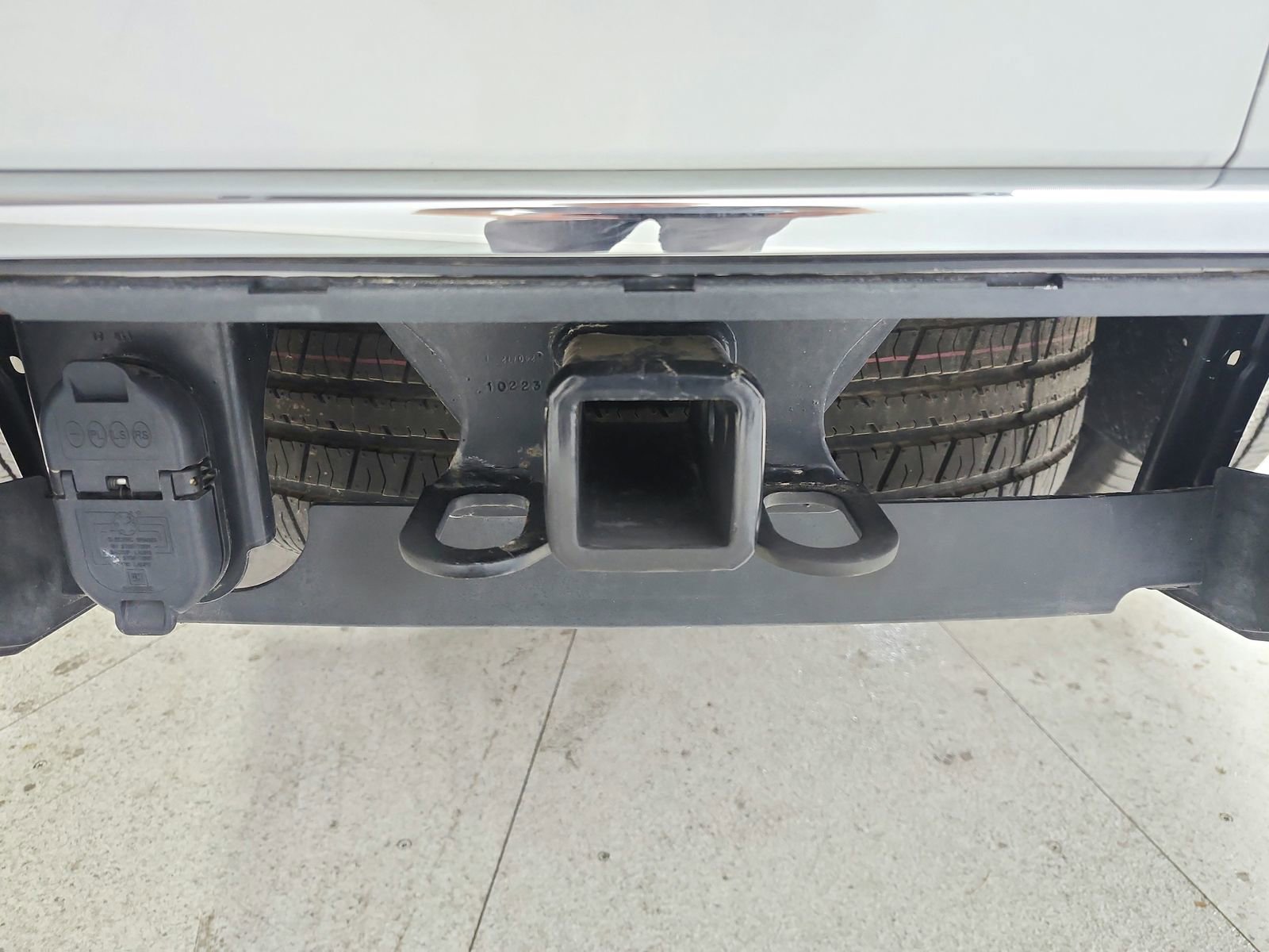 Used 2023 Chevrolet Suburban Premier image 47