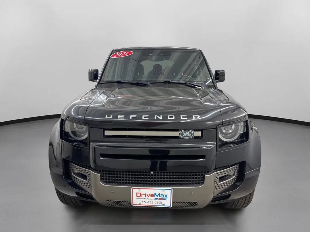 Used 2021 Land Rover Defender 110 X-Dynamic SE AWD/4WD image 2