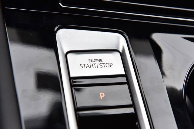 New 2026 Volkswagen Atlas SEL Premium R-Line image 17