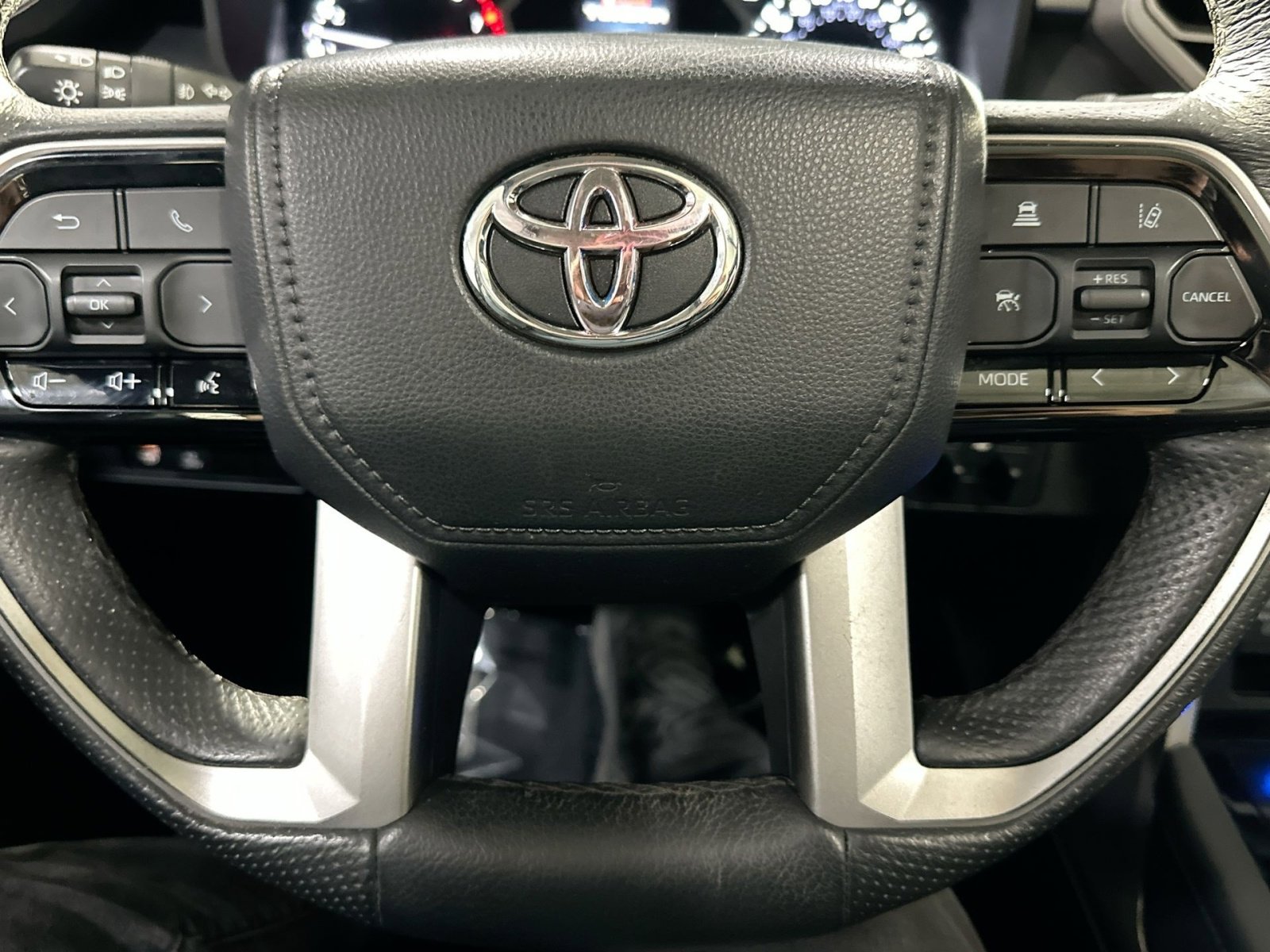 Used 2023 Toyota Tundra Limited image 19