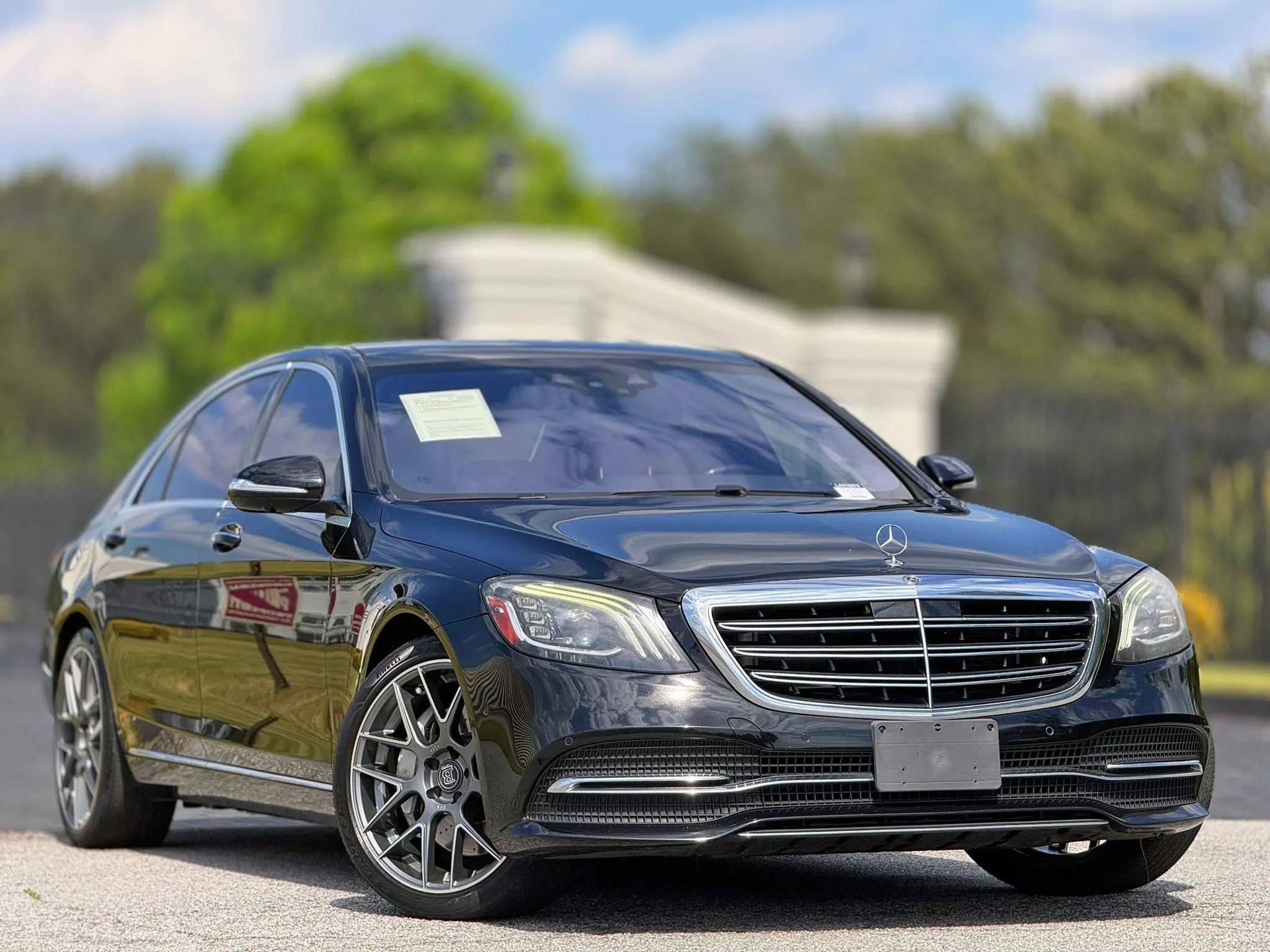 Used 2020 Mercedes-Benz S 450 Sedan image 4