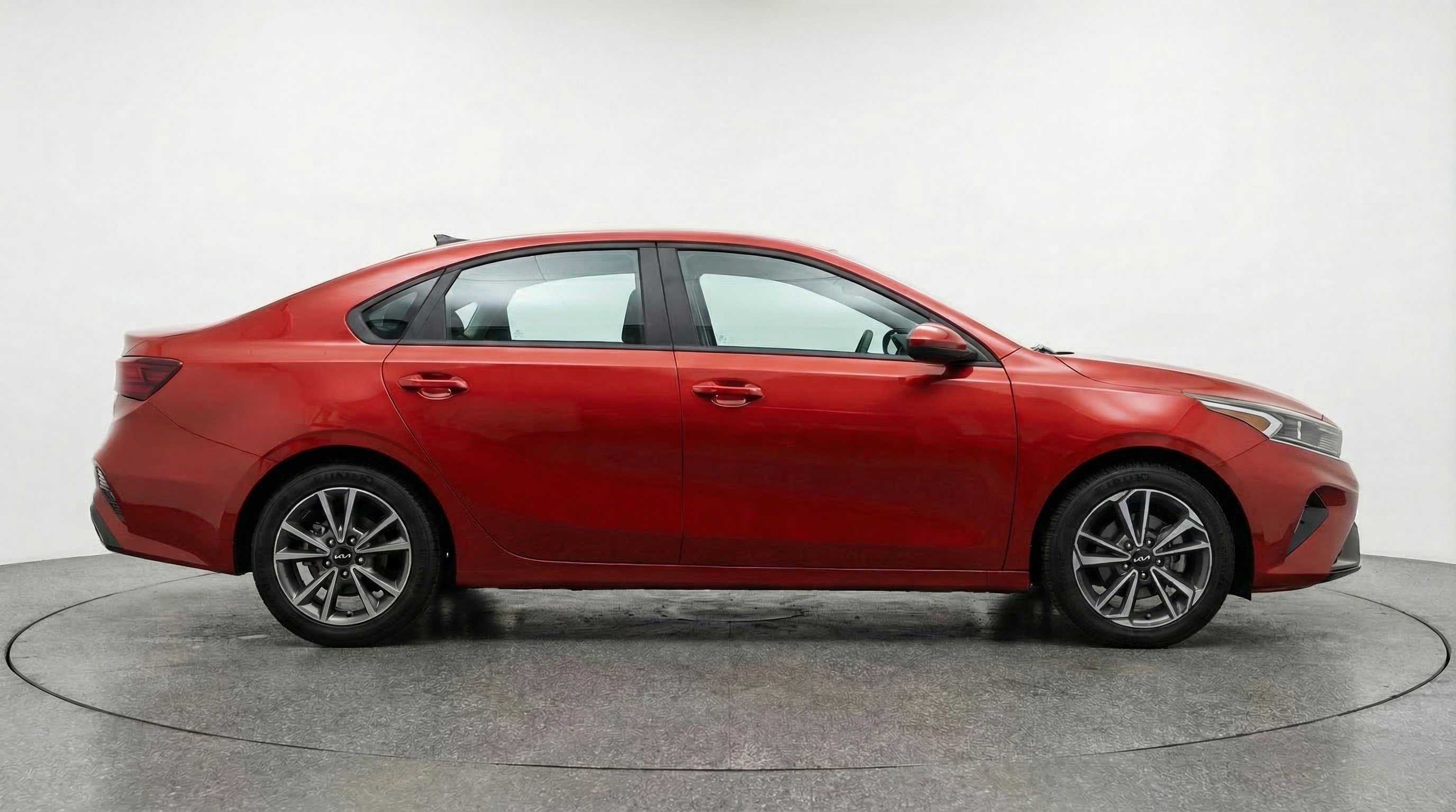 Used 2024 Kia Forte LXS image 11