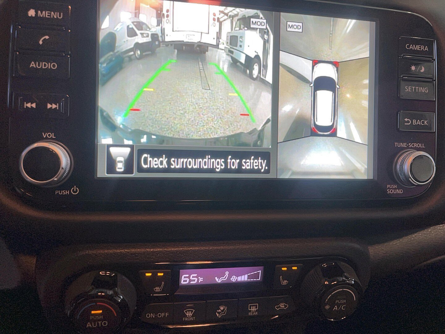 Used 2024 Nissan Kicks SR w/ SR Premium Package FWD image 7