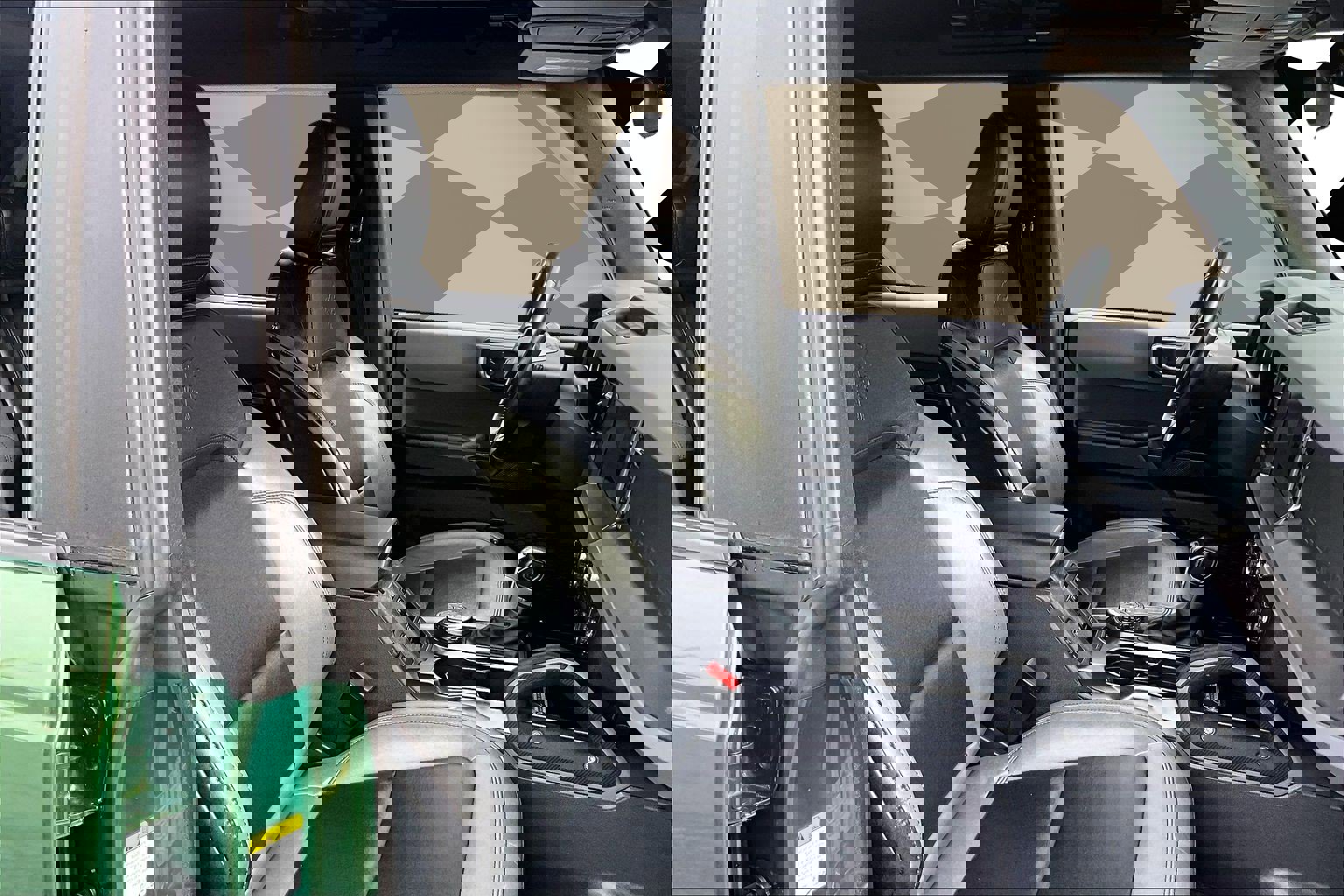 Used 2024 Ford Bronco Big Bend image 7