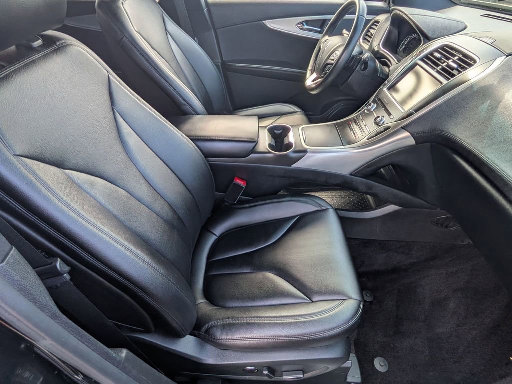 Used 2016 Lincoln MKX Premiere image 23