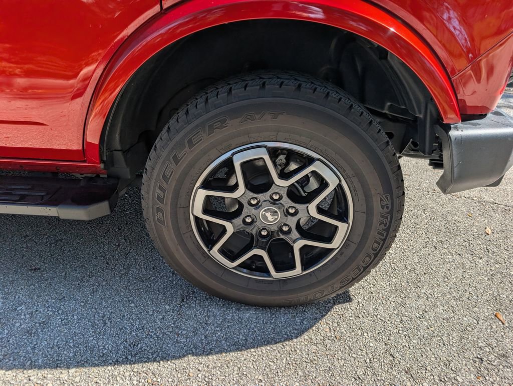 Used 2023 Ford Bronco Outer Banks image 12