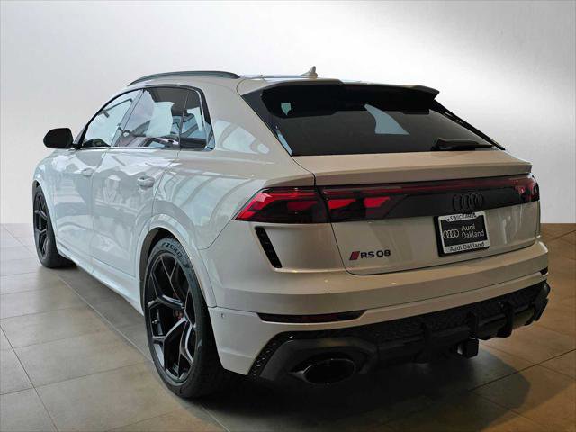 New 2026 Audi RS Q8 performance image 4