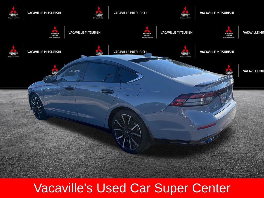 Used 2025 Honda Accord Touring image 3