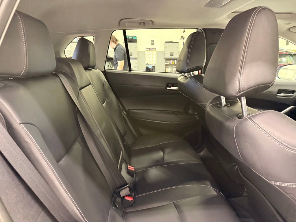 Used 2022 Toyota Corolla Cross XLE w/ Convenience Package AWD/4WD image 26