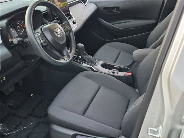 Used 2025 Toyota Corolla LE FWD image 15
