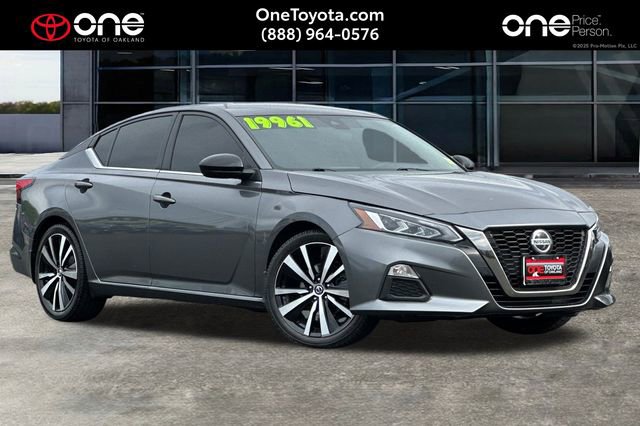 Used 2022 Nissan Altima 2.5 SR