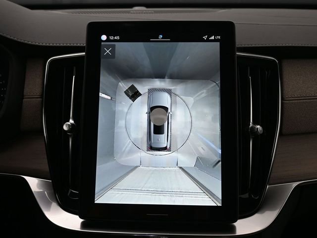 New 2026 Volvo XC90 B6 Plus w/ Protection Package Premier image 21