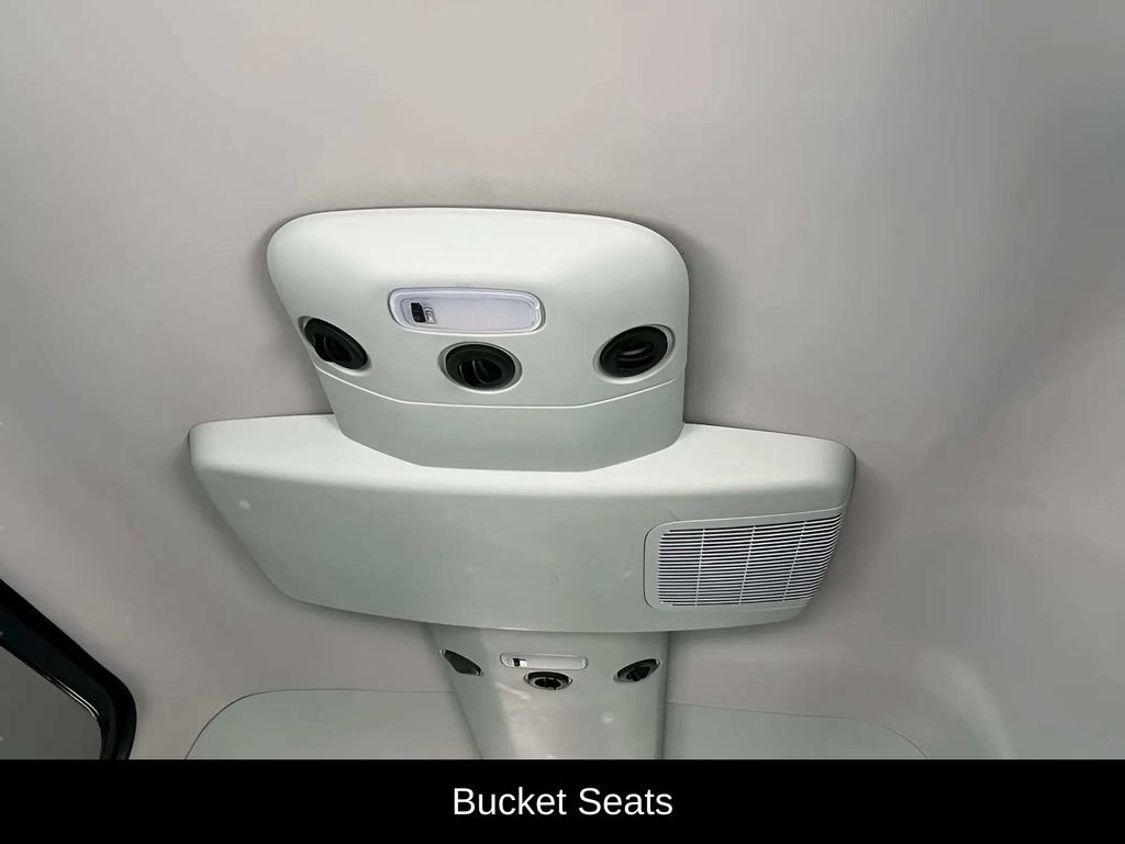 Used 2018 Mercedes-Benz Sprinter 2500 image 7