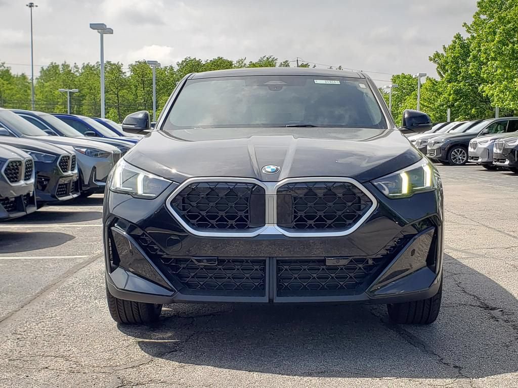 New 2026 BMW X2 xDrive28i w/ Technology Package AWD/4WD image 2