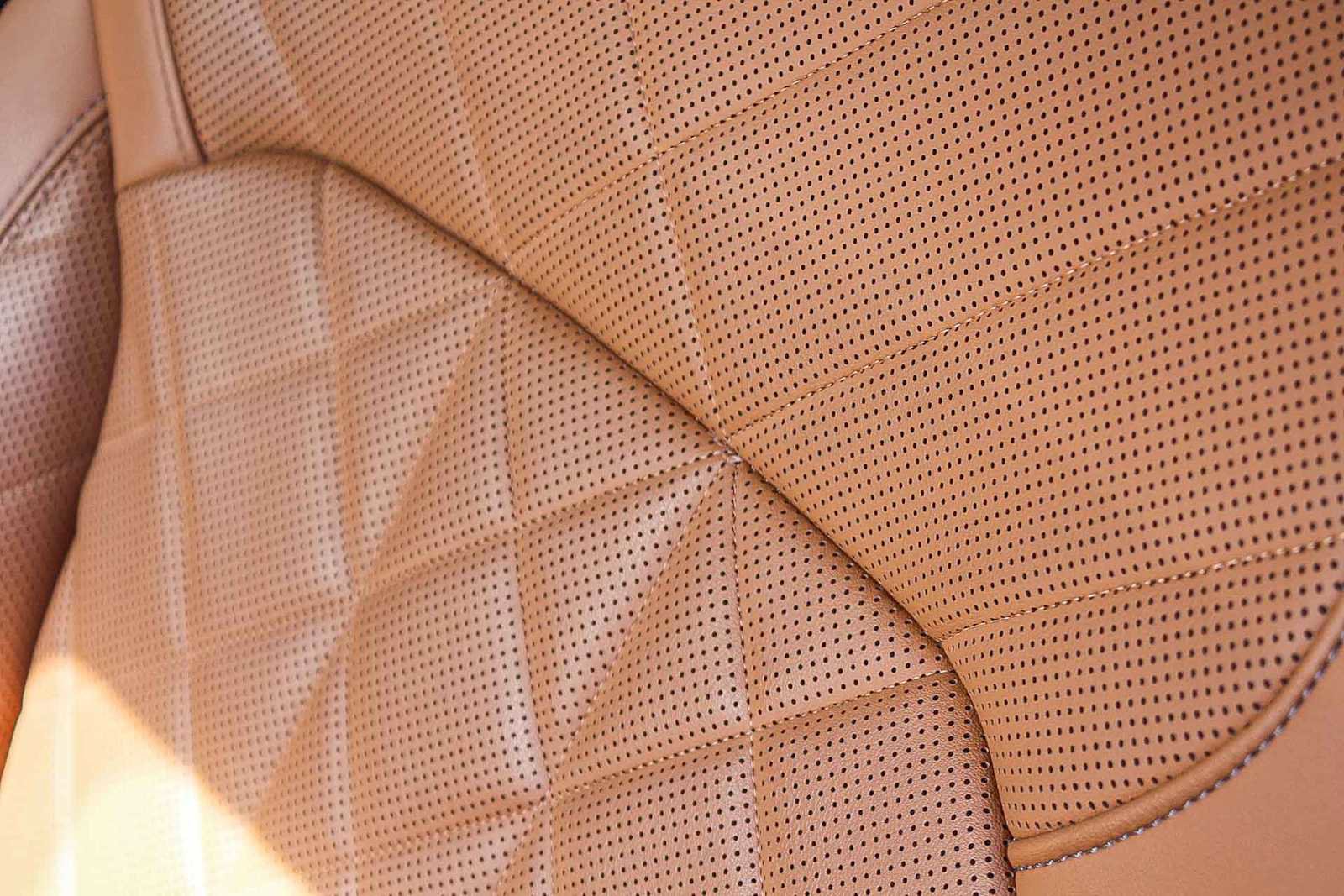 Certified 2023 BMW X5 xDrive45e w/ Executive Package image 34