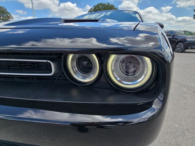 Used 2019 Dodge Challenger SXT image 30