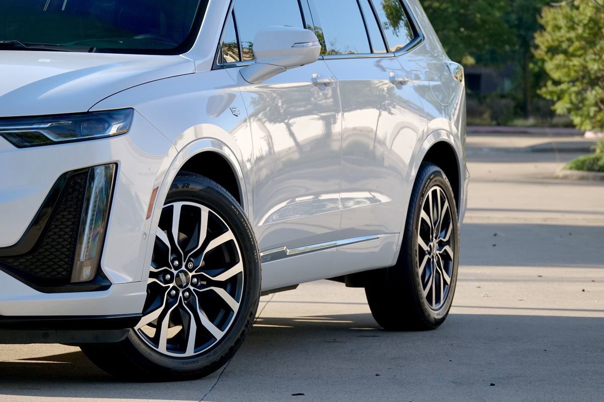 Used 2021 Cadillac XT6 Sport image 23