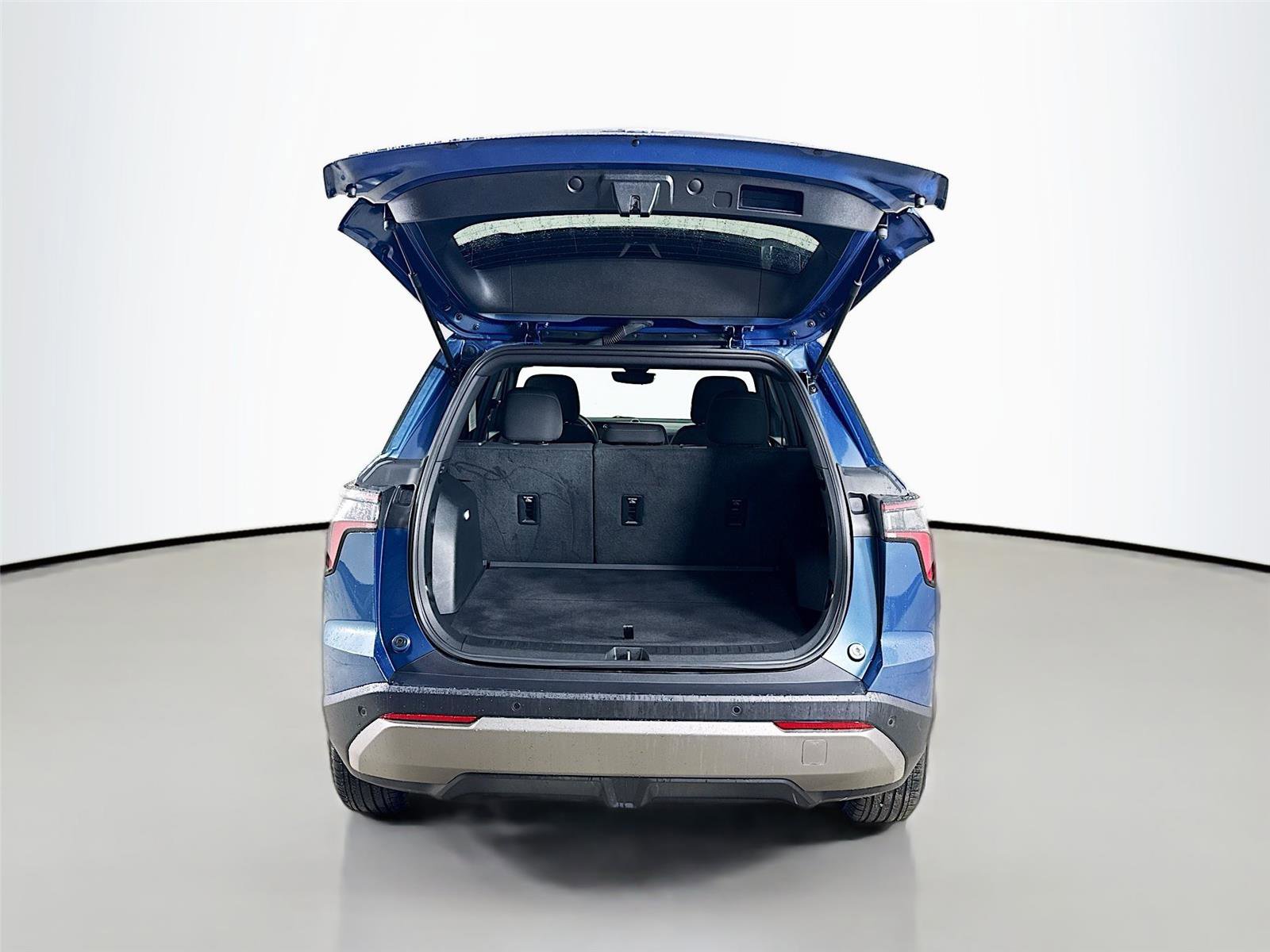 Used 2025 Chevrolet Equinox LT w/ Safety and Technology Package image 27