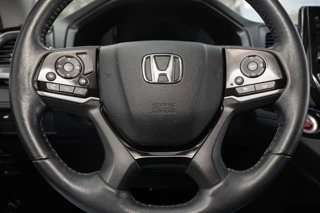 Used 2023 Honda Odyssey Elite image 25