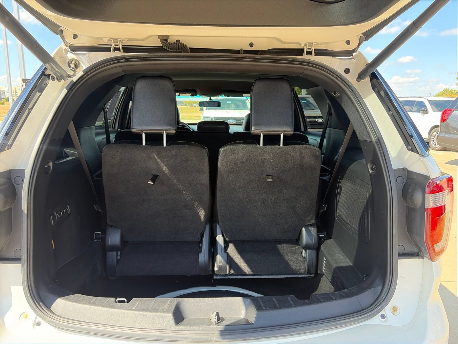Used 2017 Ford Explorer Limited FWD image 23