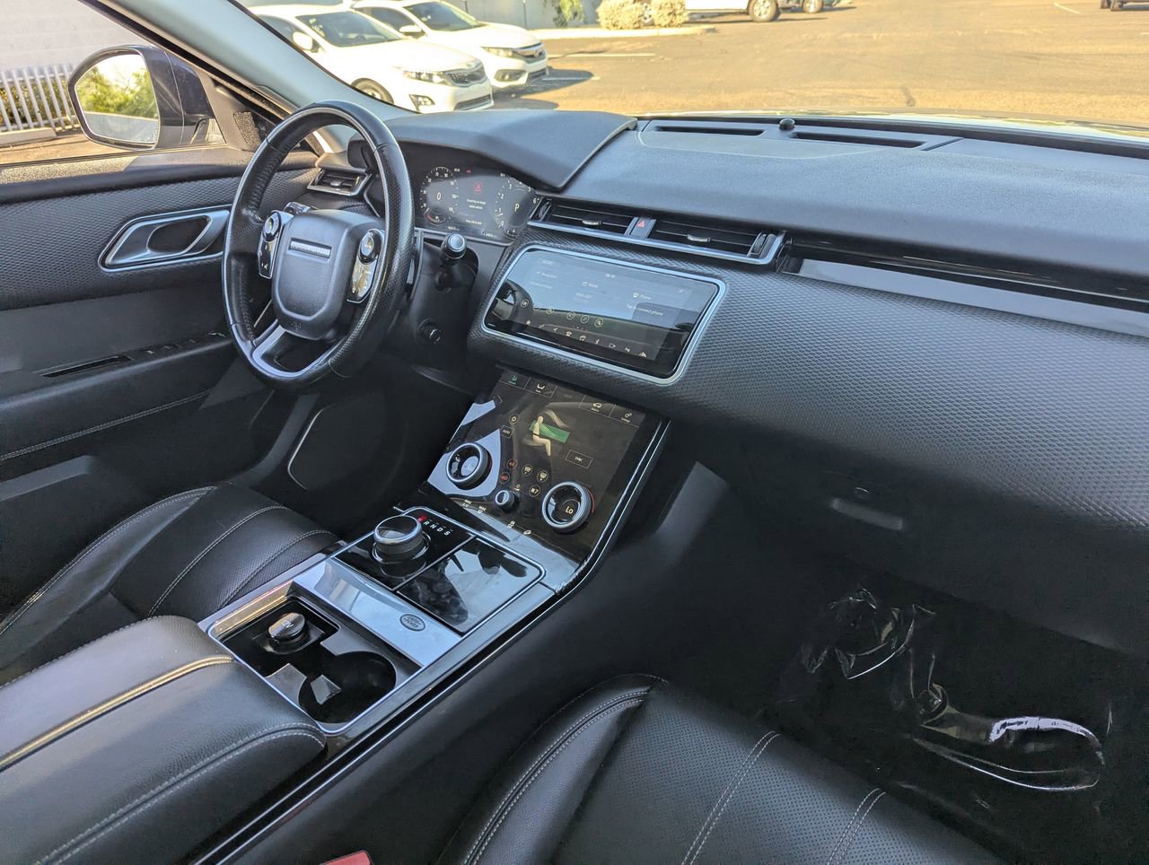 Used 2018 Land Rover Range Rover Velar S AWD/4WD image 13