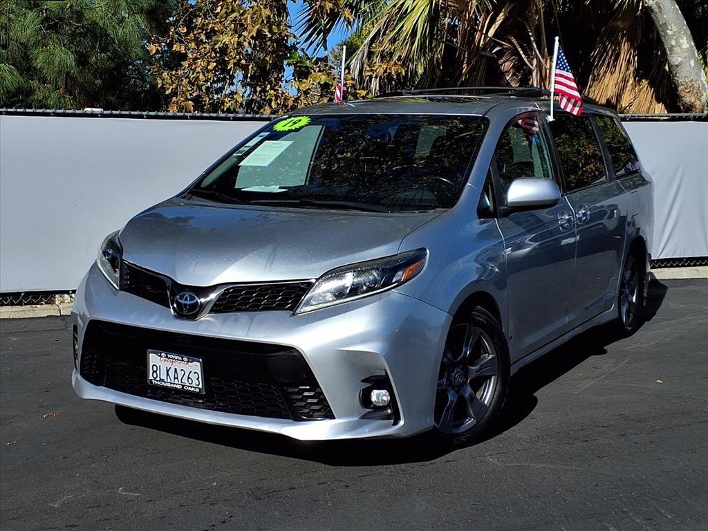 Certified 2019 Toyota Sienna SE Premium image 24