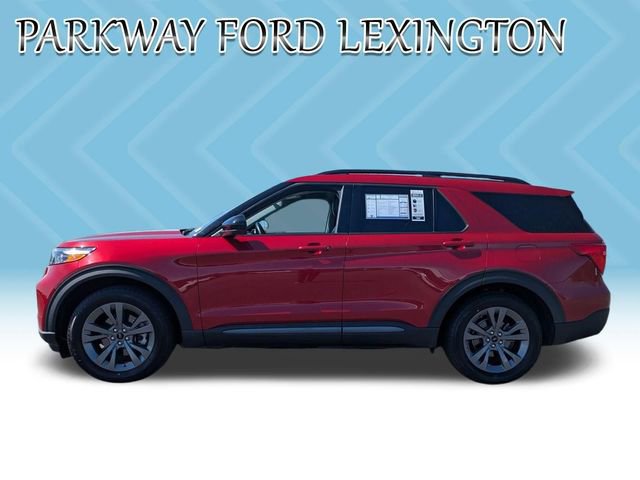 Used 2022 Ford Explorer XLT w/ Equipment Group 202A image 8