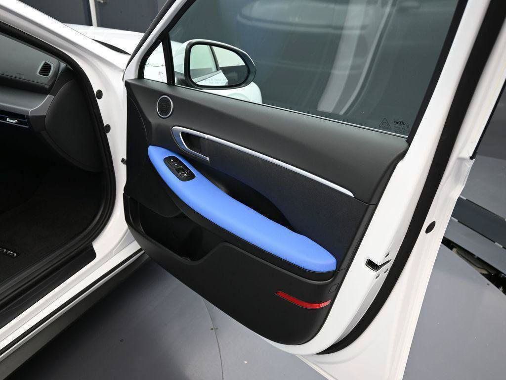 New 2026 Hyundai Sonata SE FWD image 17