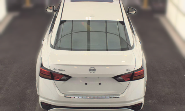 Used 2023 Nissan Altima 2.5 SL FWD image 3