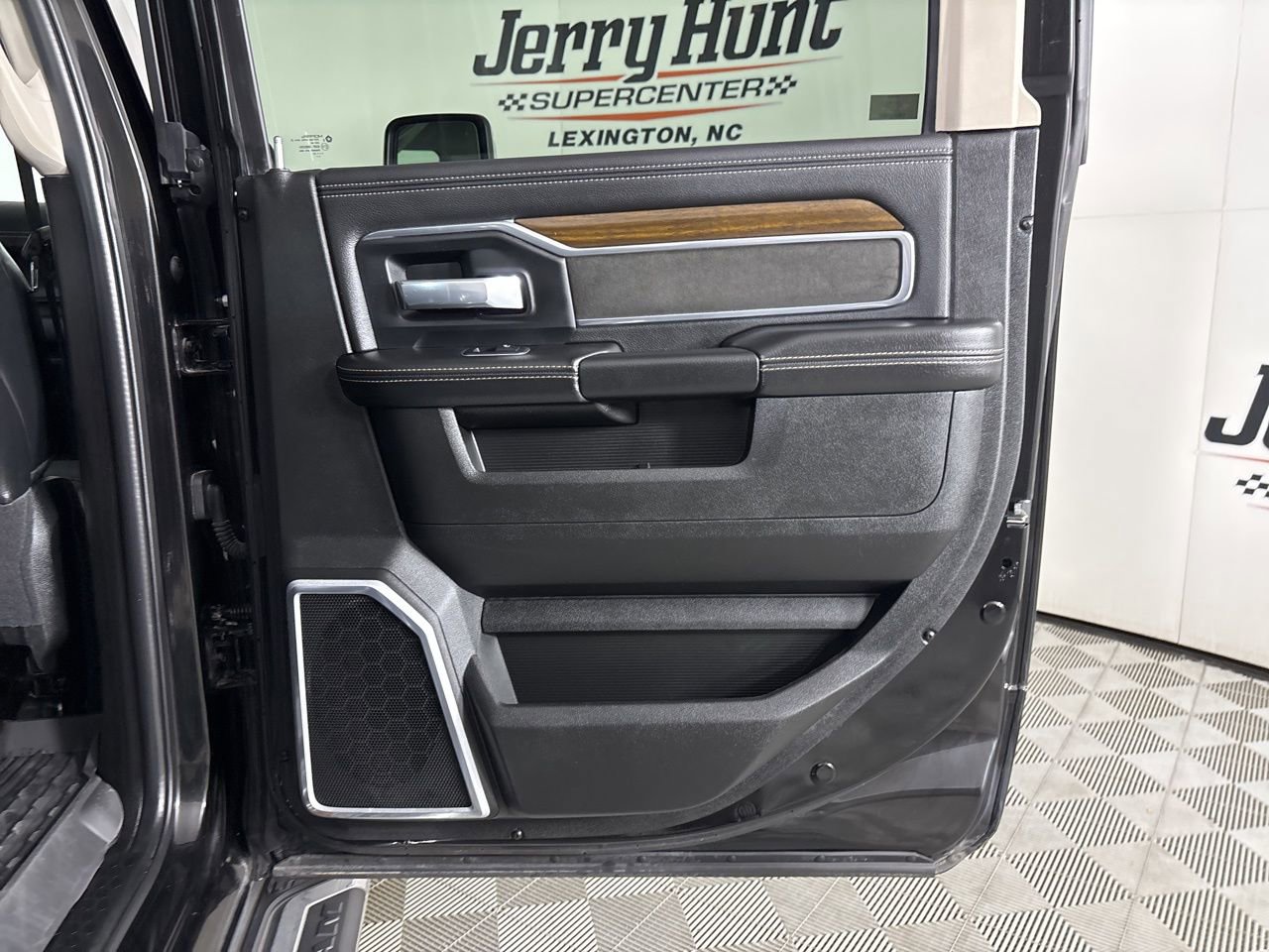 Used 2023 RAM 2500 Laramie image 23