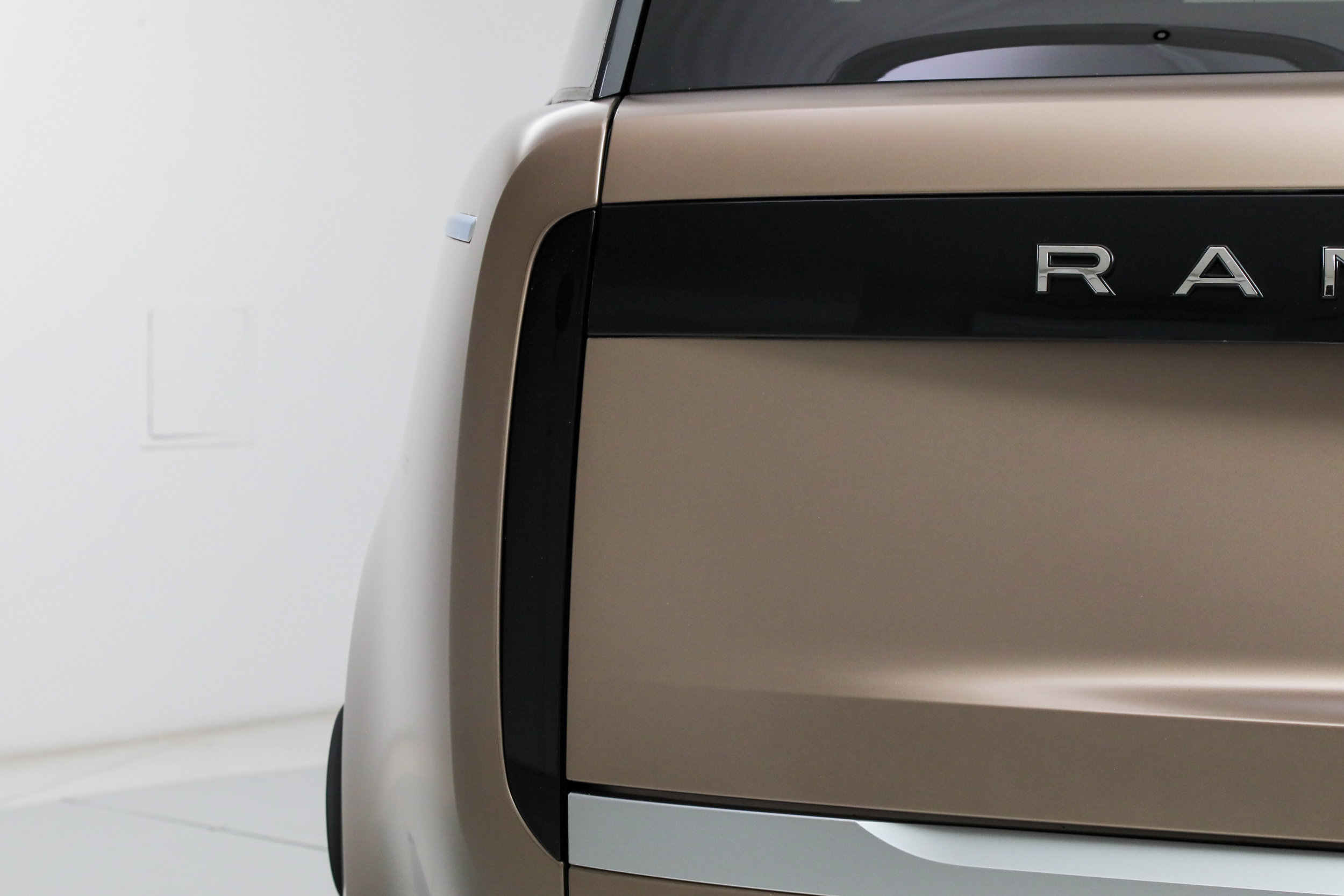 Used 2023 Land Rover Range Rover SV AWD/4WD image 21