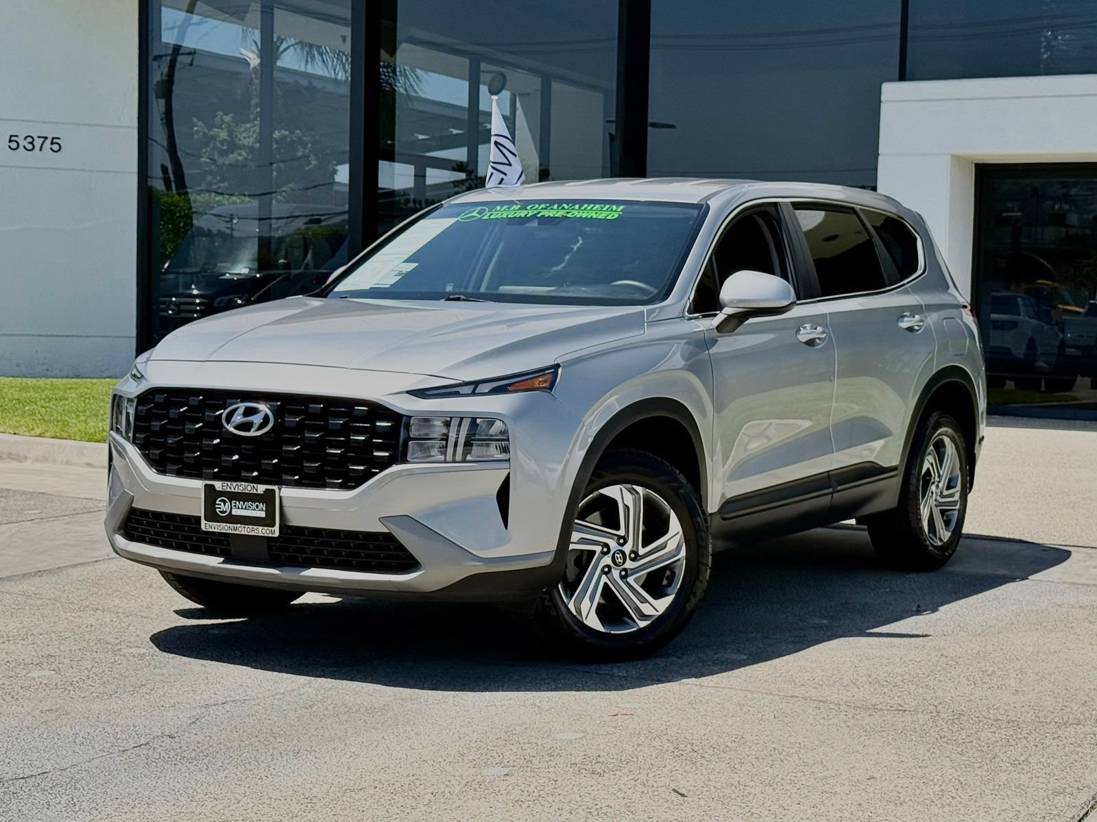 Used 2021 Hyundai Santa Fe SE AWD/4WD image 2