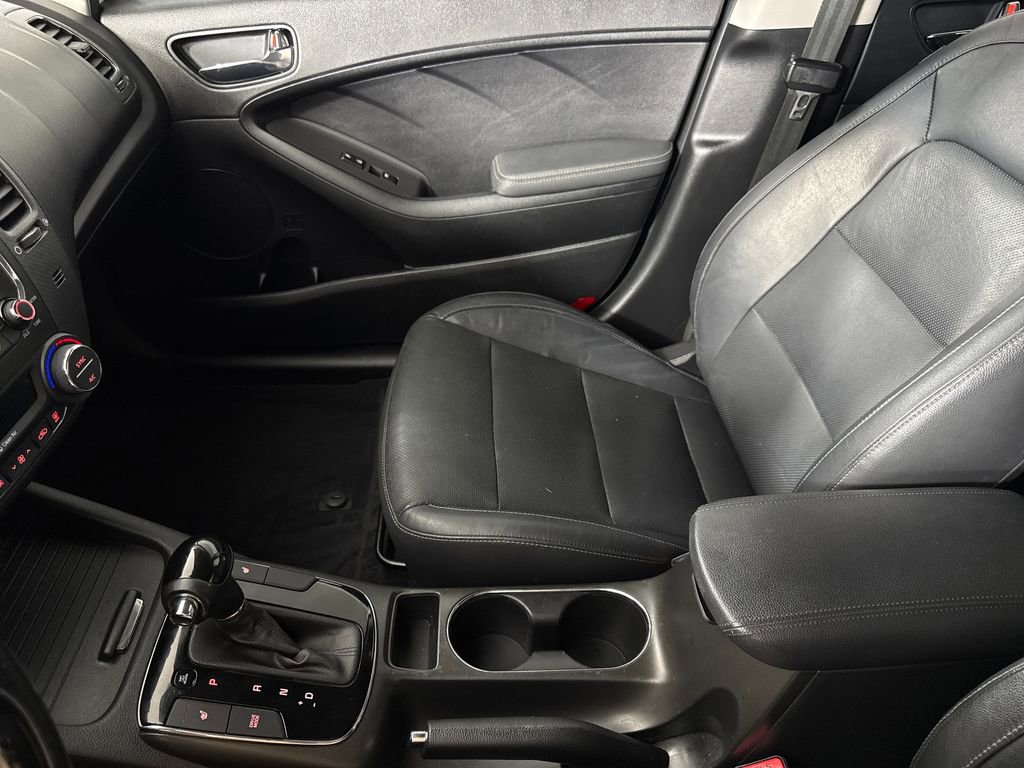 Used 2017 Kia Forte EX FWD image 19