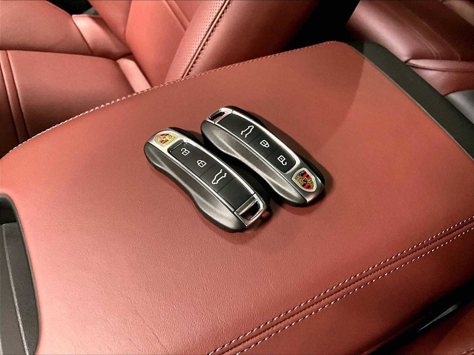 New 2026 Porsche Cayenne S AWD/4WD image 37