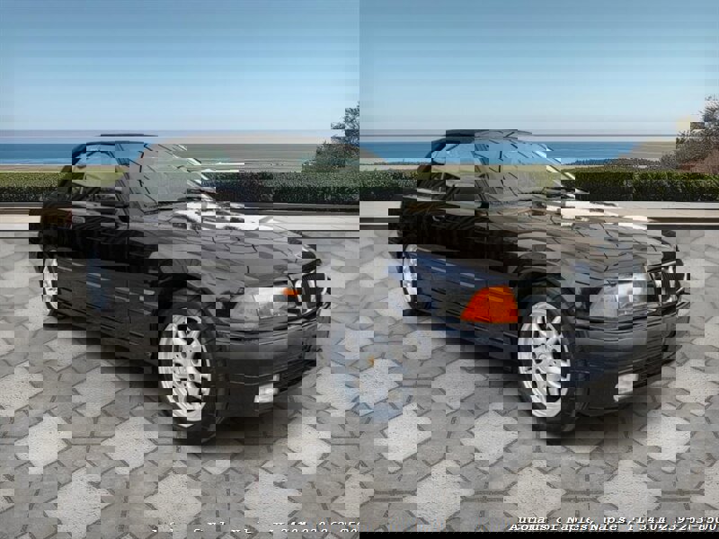 Used 1999 BMW 323i Convertible image 10