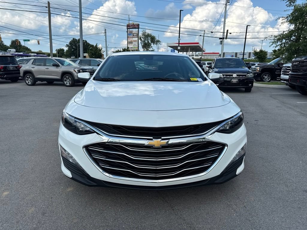 Used 2024 Chevrolet Malibu LT FWD image 2